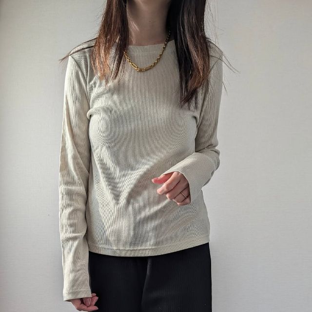 CRラメリブロンTを着たコーデ