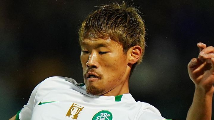 日本代表に朗報！W杯予選前に29歳の主力MFが復帰！試合を変えたと監督称賛