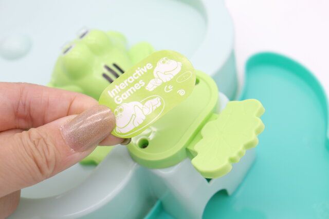 ダイソー 豆を食べるカエルゲーム セット方法 シール