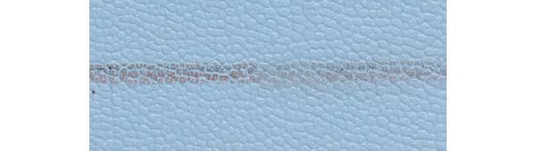 こすったところが薄くなるが、もともと薄いので広がりが目立たず