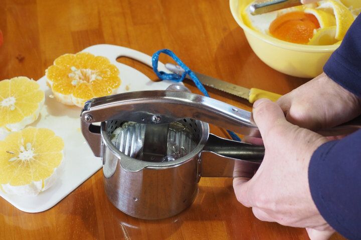 みかん畑を見渡すオーシャンビューの絶景カフェを併設♪ 東伊豆の収穫体験農園「ふたつぼり」