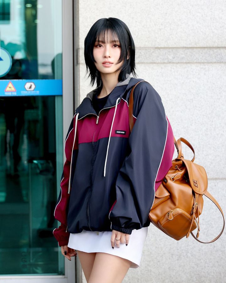 TWICEのMOMO、ミュウミュウの2025-26年秋冬ショーに向けて仁川