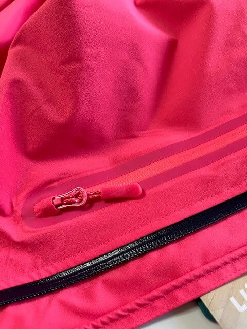 【ワークマン】オールシーズン「レディースレインジャケット ストレッチ パーフェクト」