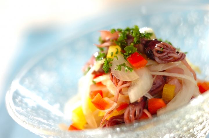 ホタルイカと新玉ネギのマリネ