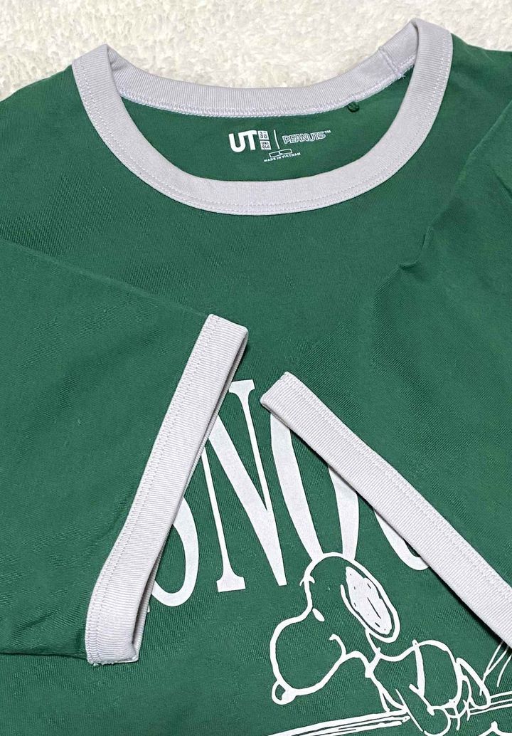 画像: 襟と袖のパイピングがポイント