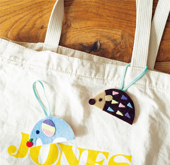 新学期からの持ち物に！ 切って貼るだけのかわいいチャームの作り方の画像1