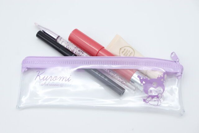 ダイソーのクロミ柄39253 スリムペンケース KU