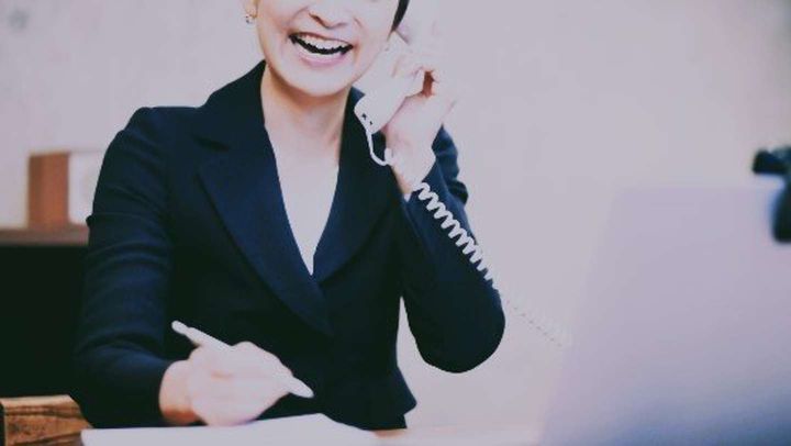 電話の向こうにいた不動産屋さんへ（画像はイメージ）