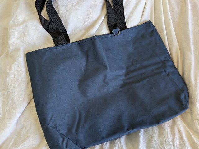 エリオポール7つの機能付きトート