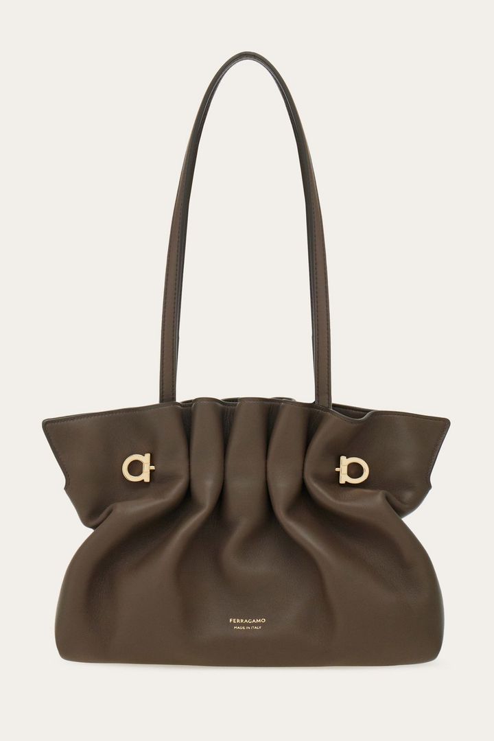 「ニュー フェラガモ ソフトバッグ」Sサイズ 本体H18cm ¥319,000