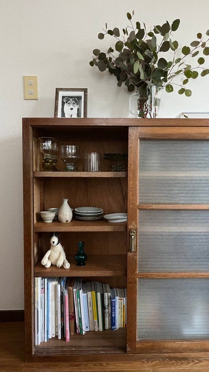 再生した食器棚