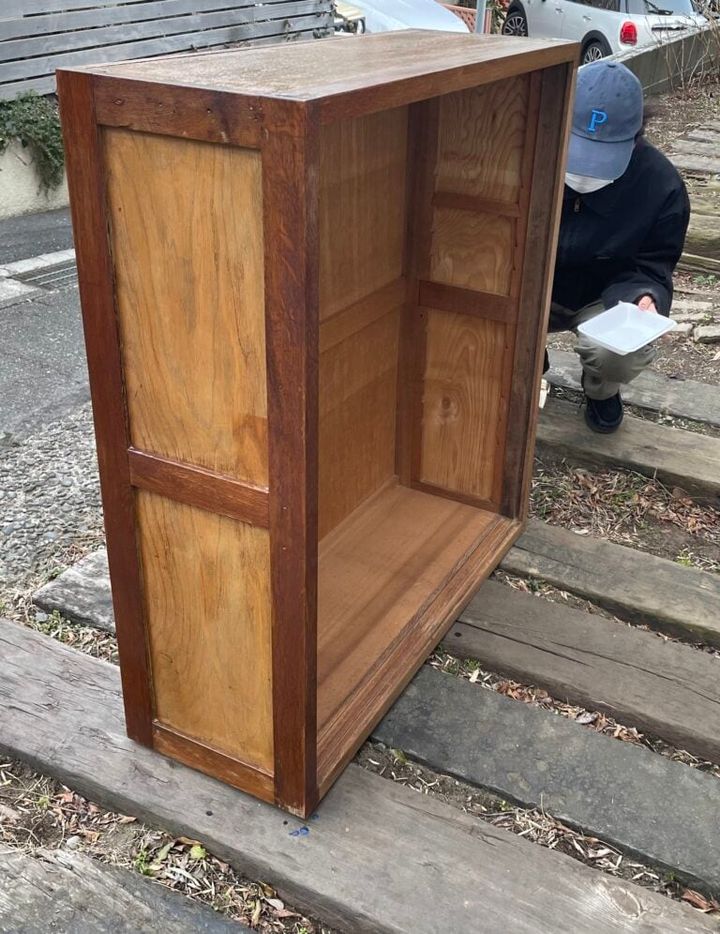 ニスを塗るところ