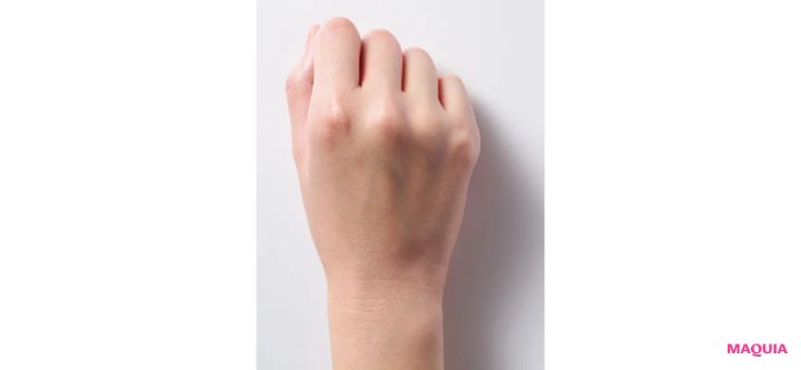 透明感を底上げする新作トーンアップUVを検証！ カラーやテクスチャー、肌映えをチェック_10