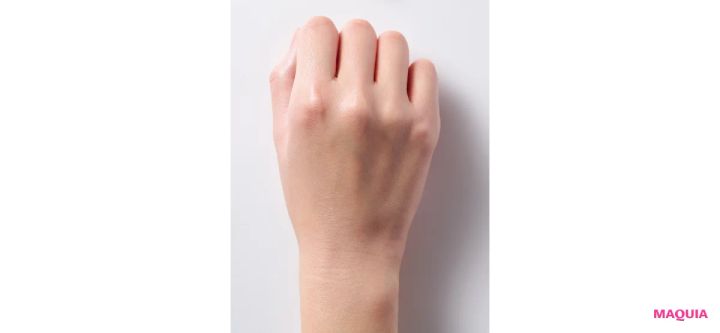 透明感を底上げする新作トーンアップUVを検証！ カラーやテクスチャー、肌映えをチェック_15