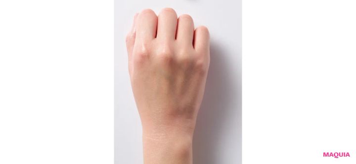 透明感を底上げする新作トーンアップUVを検証！ カラーやテクスチャー、肌映えをチェック_5