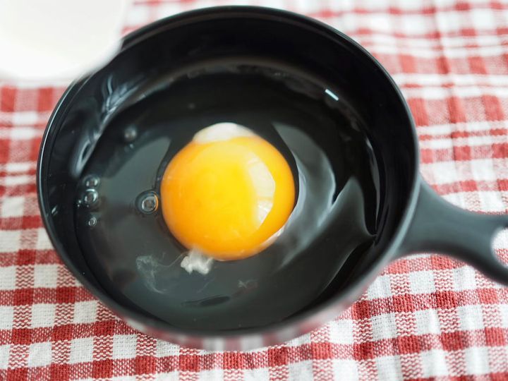 ダイソー「電子レンジ調理器 目玉焼き」
