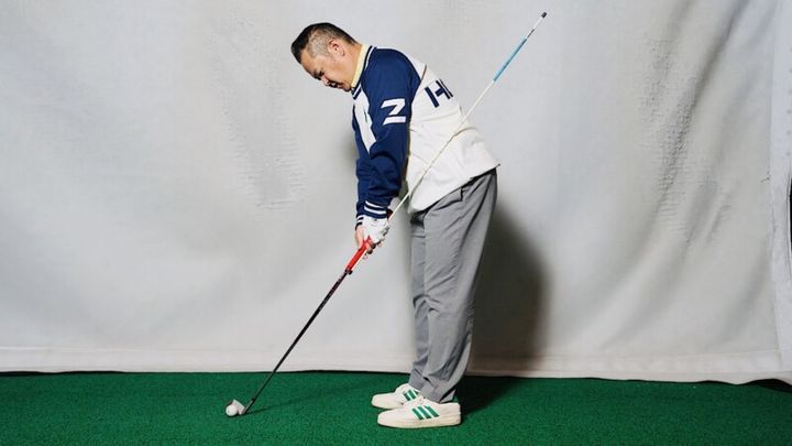 手上げになってないか簡単チェック！アイアンの飛距離アップのコツは？