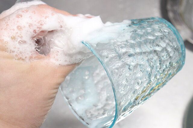 ダイソー キッチンシートスポンジ 使用例 グラス