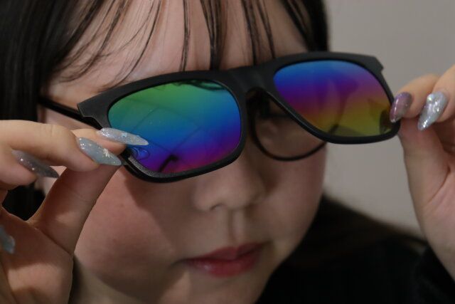 メガネの上からサングラス（スクエア、ミラーレンズ）7