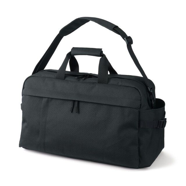 無印良品の撥水ボストンバッグ 黒1