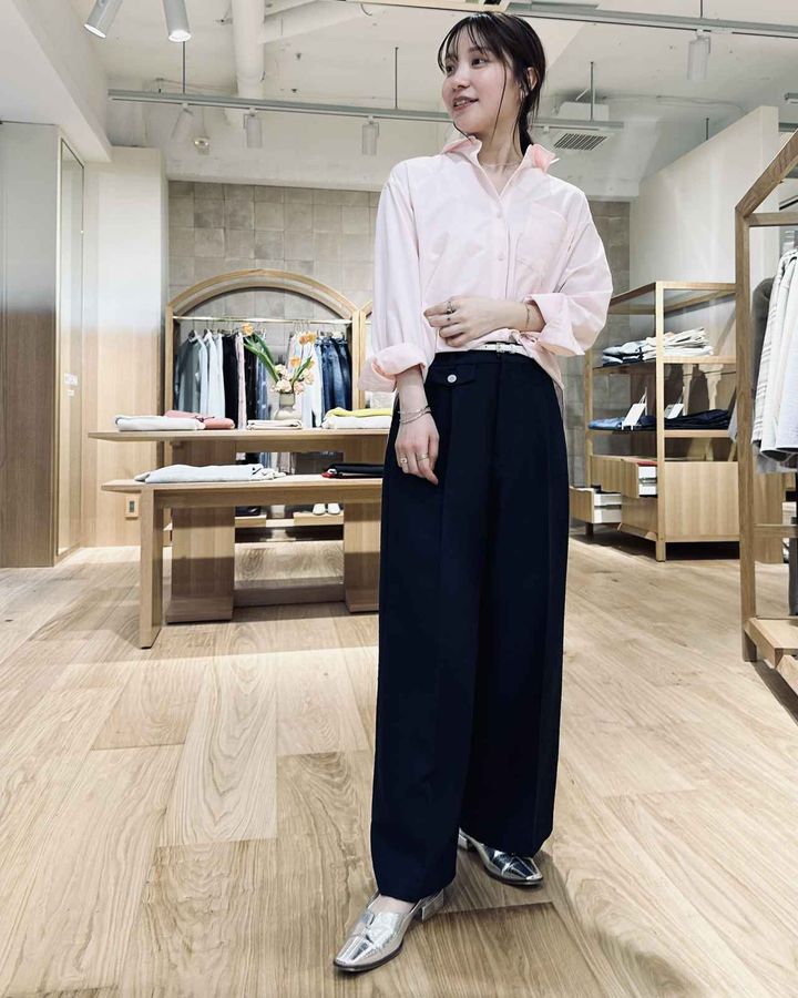 画像: ウィークエンドシャツ￥13,000／コヒナ（CHIE INUI コラボ） cohina.net