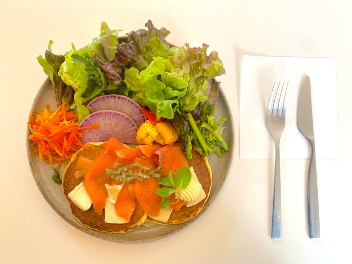 「スモークサーモンとカマンベール」1650円