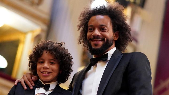 元ブラジル代表スターの15歳息子、U-17スペイン代表に飛び級招集「誇りに思う」と父祝福