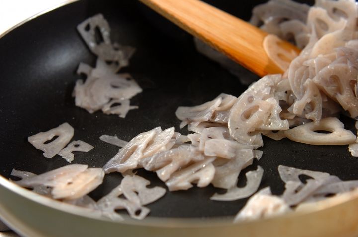 レンコンきんぴらの混ぜご飯の作り方1