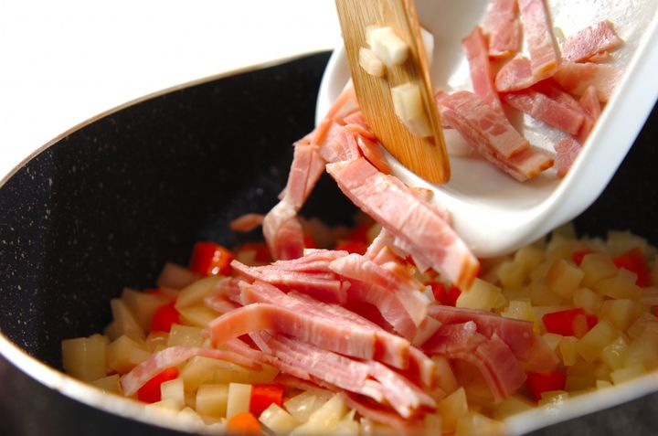 カブとベーコンのスープの作り方1