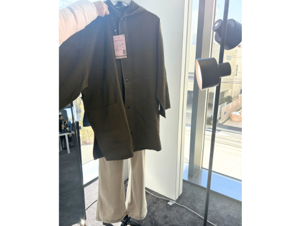 【ワークマン新商品】コスパ最強なのに高機能！春キャンプに大活躍するウェア3選