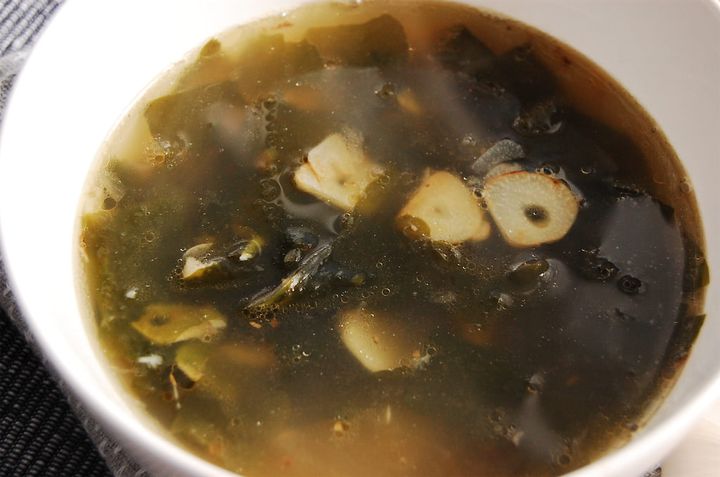 わかめスープ
