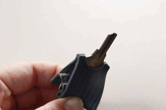 ダイソーのシリコーンキーカバー（シンプル）2