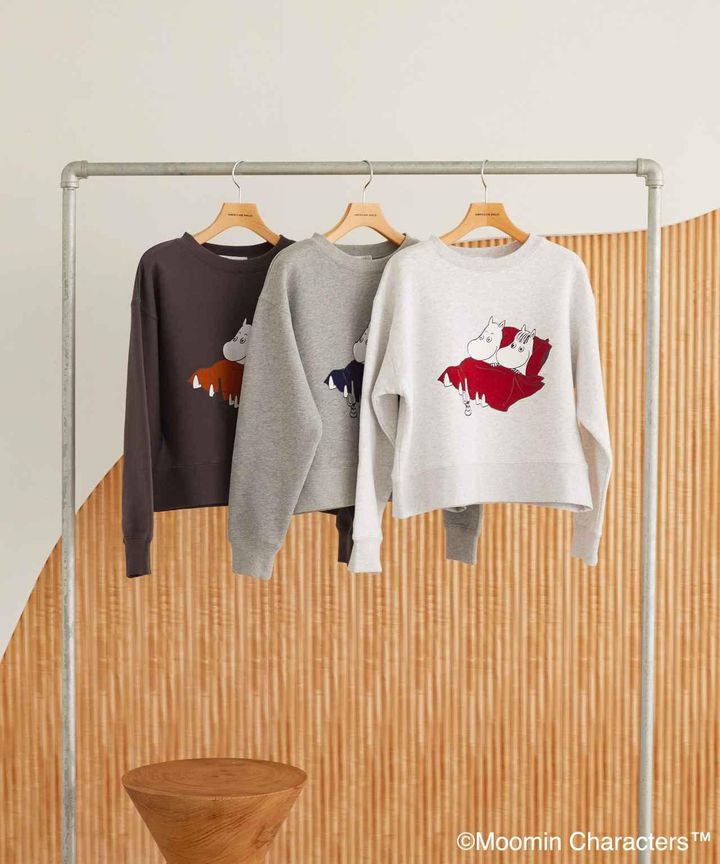 画像: 「Moomin フロッキープリント裏毛プルオーバー」各￥5,990 出典：アメリカンホリック