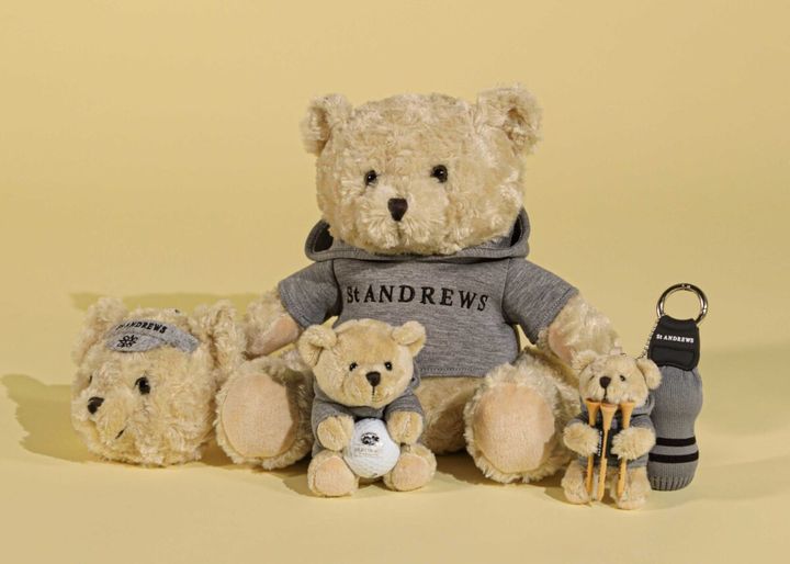 ゴルフ女子必見の大人かわいいアイテムが登場！ギアを守るテディベアって？