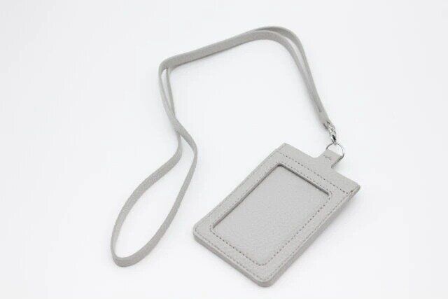 ダイソー レザー調パスケース グレー