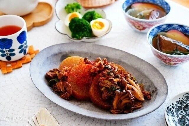 牛こまと大根の煮物