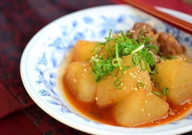 大根と牛肉の韓国風ピリ辛煮