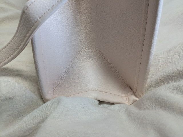 ショルダーストラップつきトートバッグ