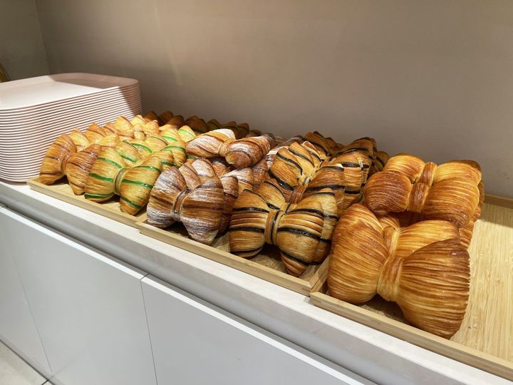 「リボンクロワッサン」各626円