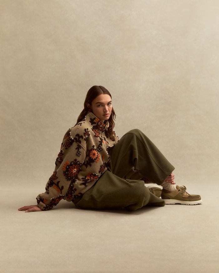 《クラークス オリジナルズ》の8th Streetコレクションに2025SSが登場！シューズ新モデル「ラドウ」と「サンダーランド」の新色をチェック