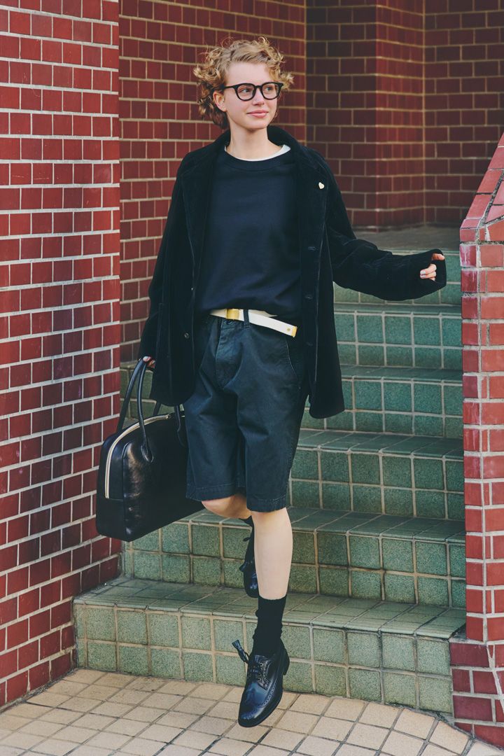 オシャレ感が一気にアップ！モノトーンコーデ＋アクセントカラーのコーデ4選