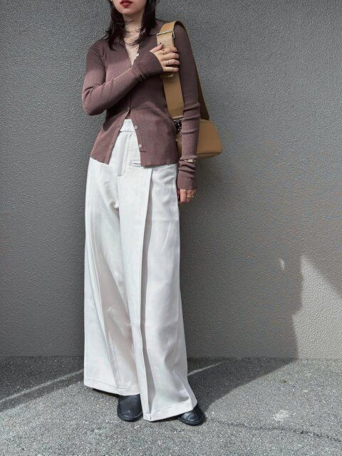 白ワイドパンツコーデ3