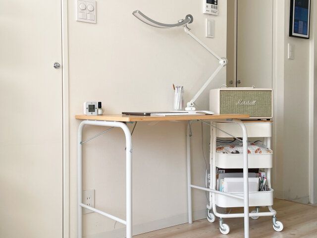 無印良品 スチールパイプテーブル コンパクトなサイズ