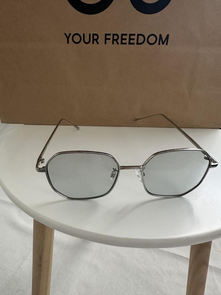 画像: シルバー