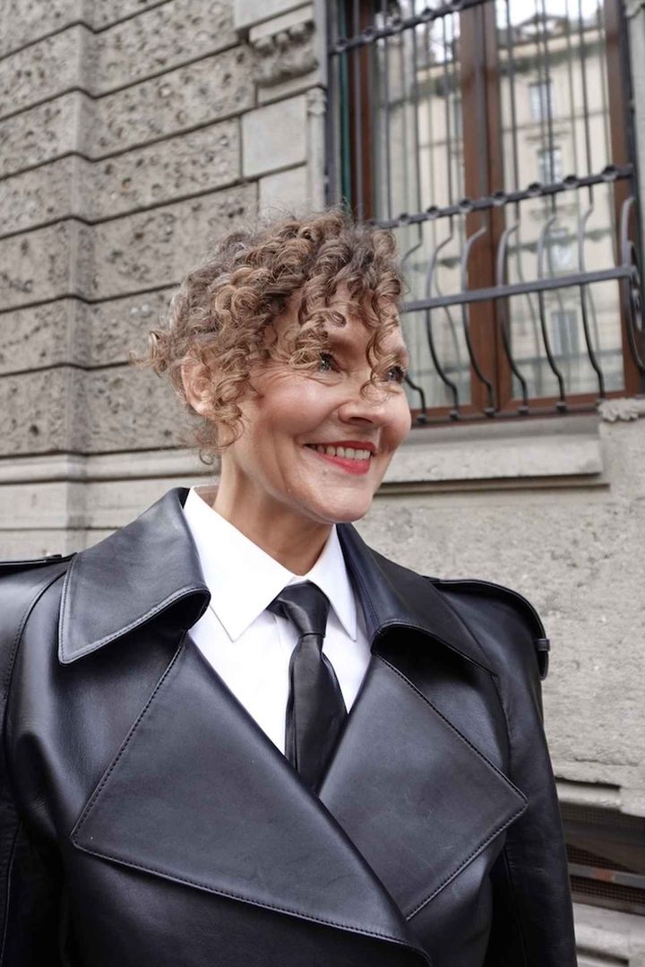 画像2: ビッグショルダーとタイが織りなす旬な着こなし