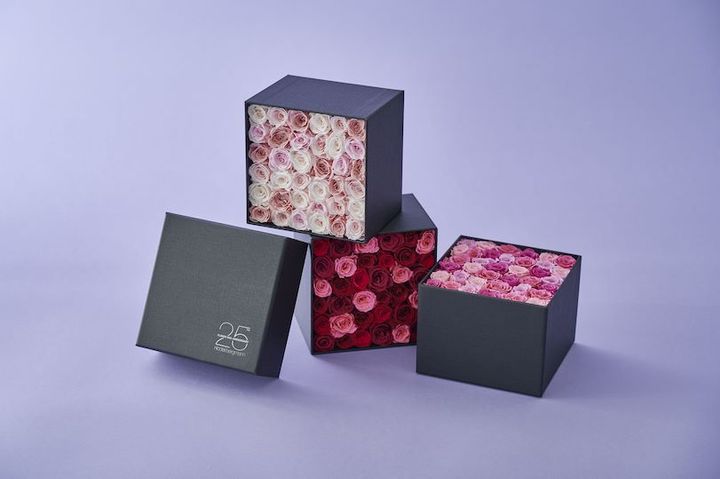 「バレンタイン & ホワイトデー 限定 プリザーブドフラワーボ ックス」 S サイズ 各¥21,780(税込)/ M サイズ 各¥39,930(税 込)/ ニコライ バーグマン フラワーズ & デザイン