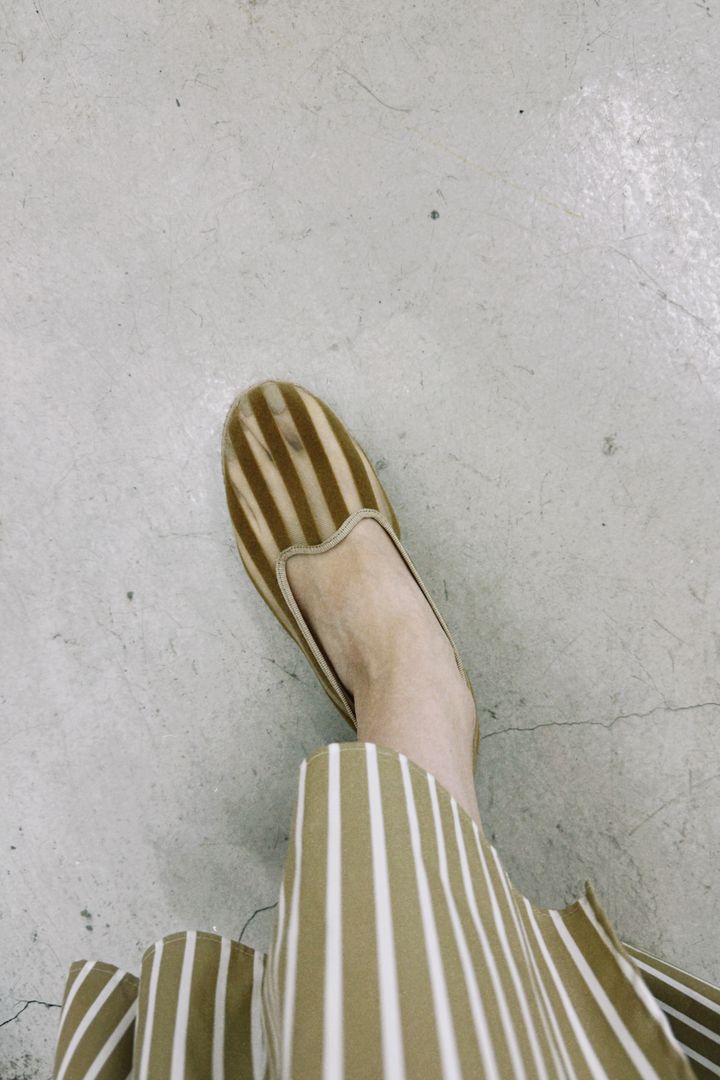 2025年春夏婦人靴◇ 新しい季節を楽しむ、きれいな色のフラットシューズ【ささやかですてきなもの 大谷有紀 vol.227】