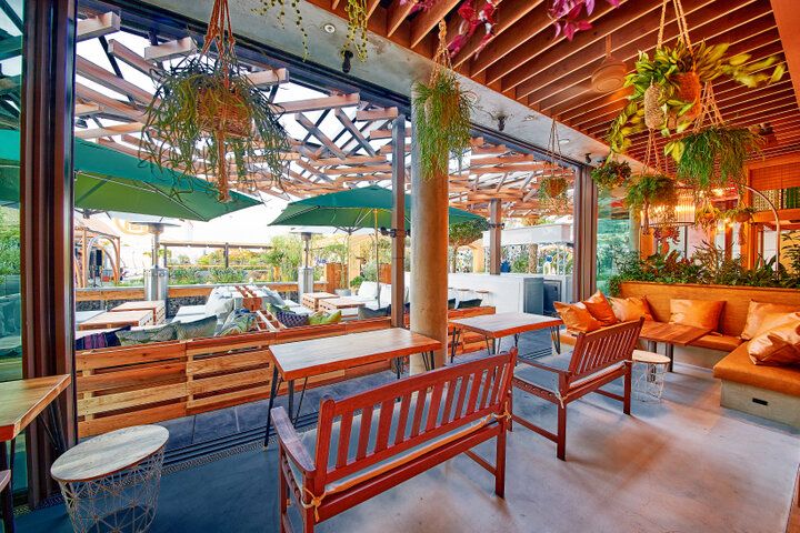 グリーンがいっぱい♪屋上庭園を望むLAスタイルのカフェレストラン／二子玉川「GREEN HOUSE by MERCER BRUNCH」