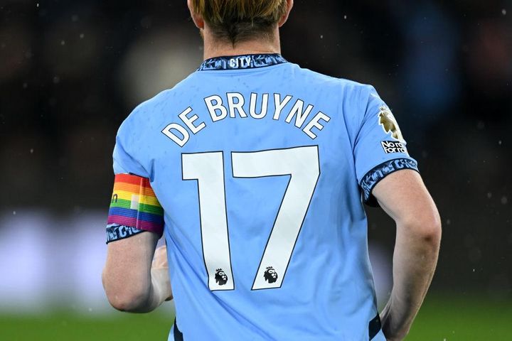 『ミッキー17』のポン・ジュノ監督、17にした理由を暴露！？有名サッカー選手を詐欺師呼ばわり