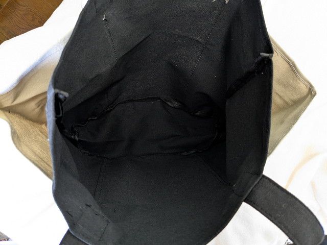 スヌーピートート中